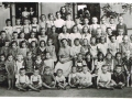 3. und 4. Schulklasse mit der Lehrerin Vera (aus Werschetz, im Vordergrund) und Frau Prinz (im Hintergrund)